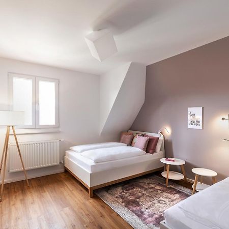 Primera Zimmer Mit Gemeinschaftsbad Singen Buitenkant foto