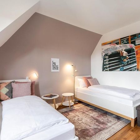 Primera Zimmer Mit Gemeinschaftsbad Singen Buitenkant foto