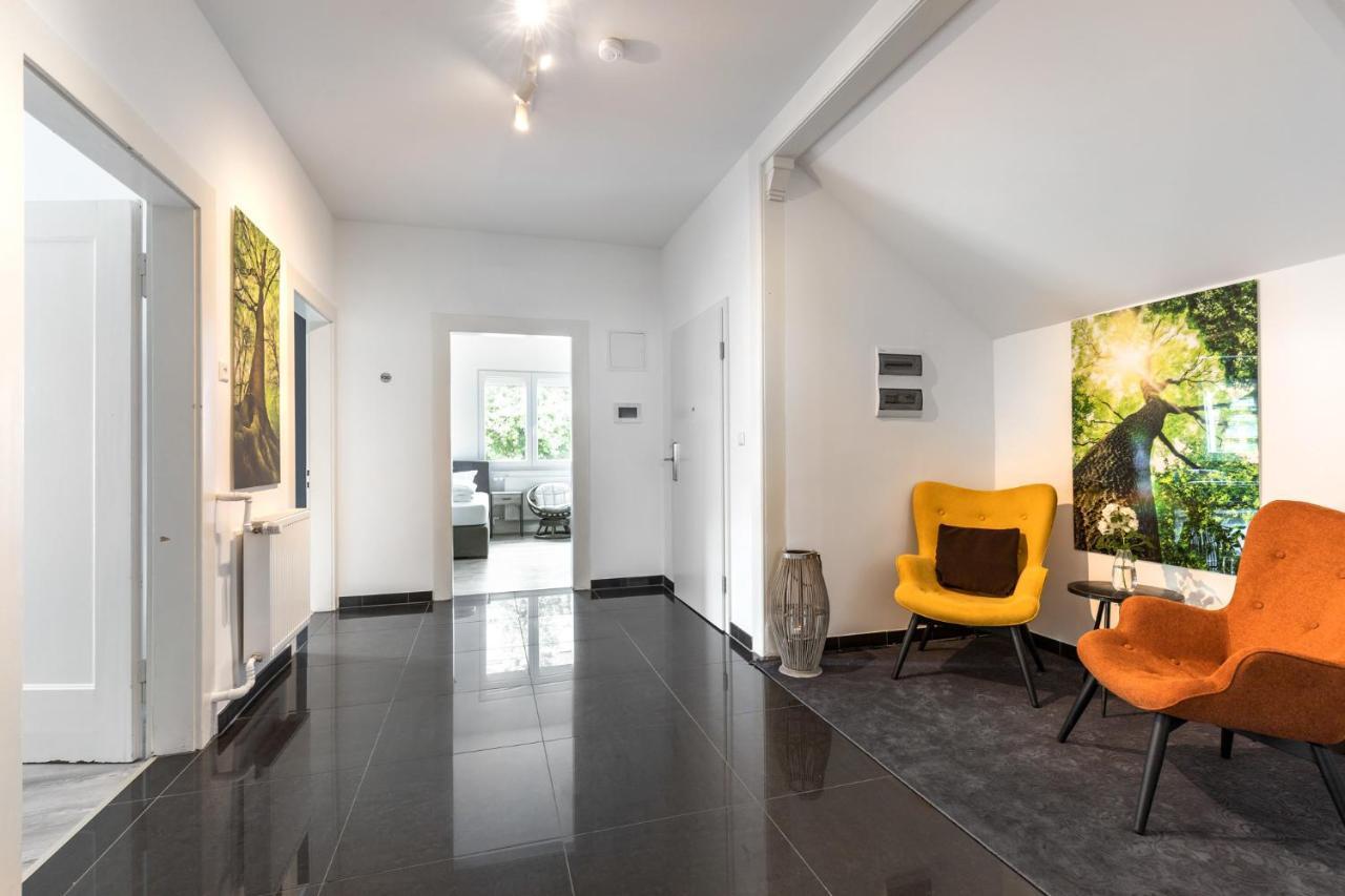 Primera Zimmer Mit Gemeinschaftsbad Singen Buitenkant foto