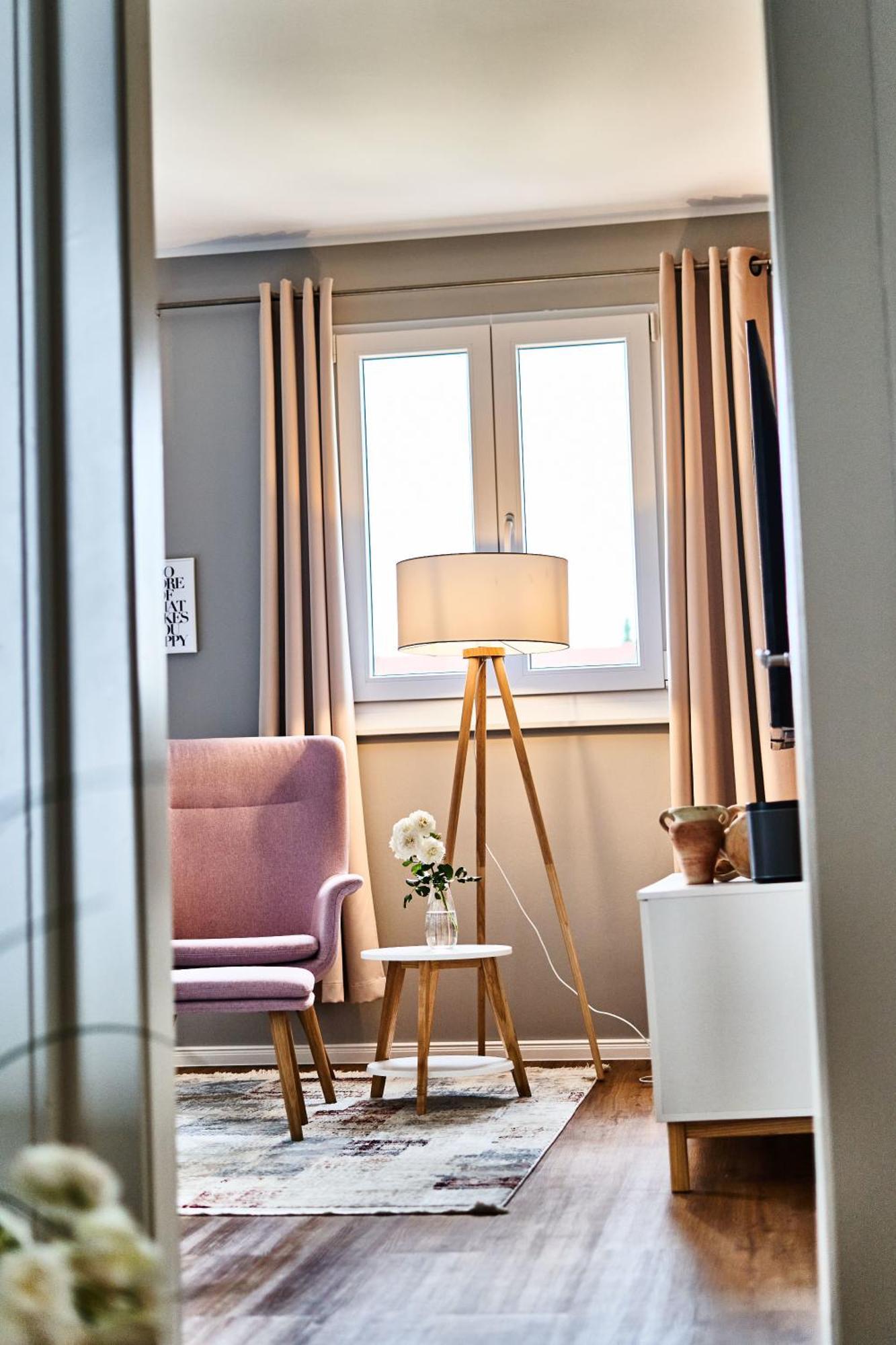 Primera Zimmer Mit Gemeinschaftsbad Singen Buitenkant foto