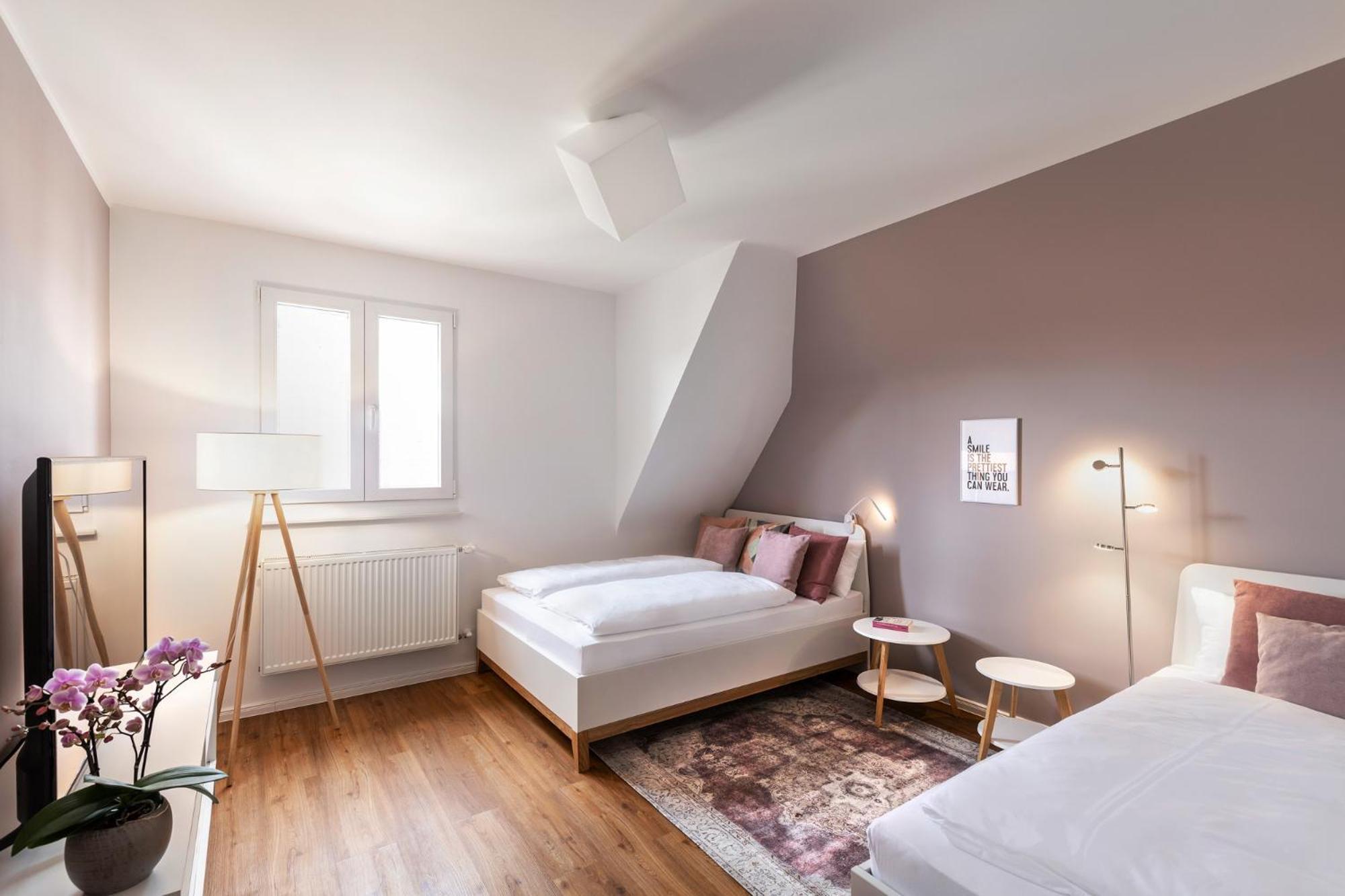 Primera Zimmer Mit Gemeinschaftsbad Singen Buitenkant foto