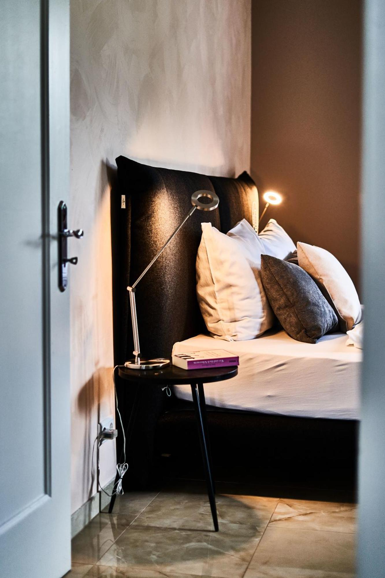 Primera Zimmer Mit Gemeinschaftsbad Singen Buitenkant foto